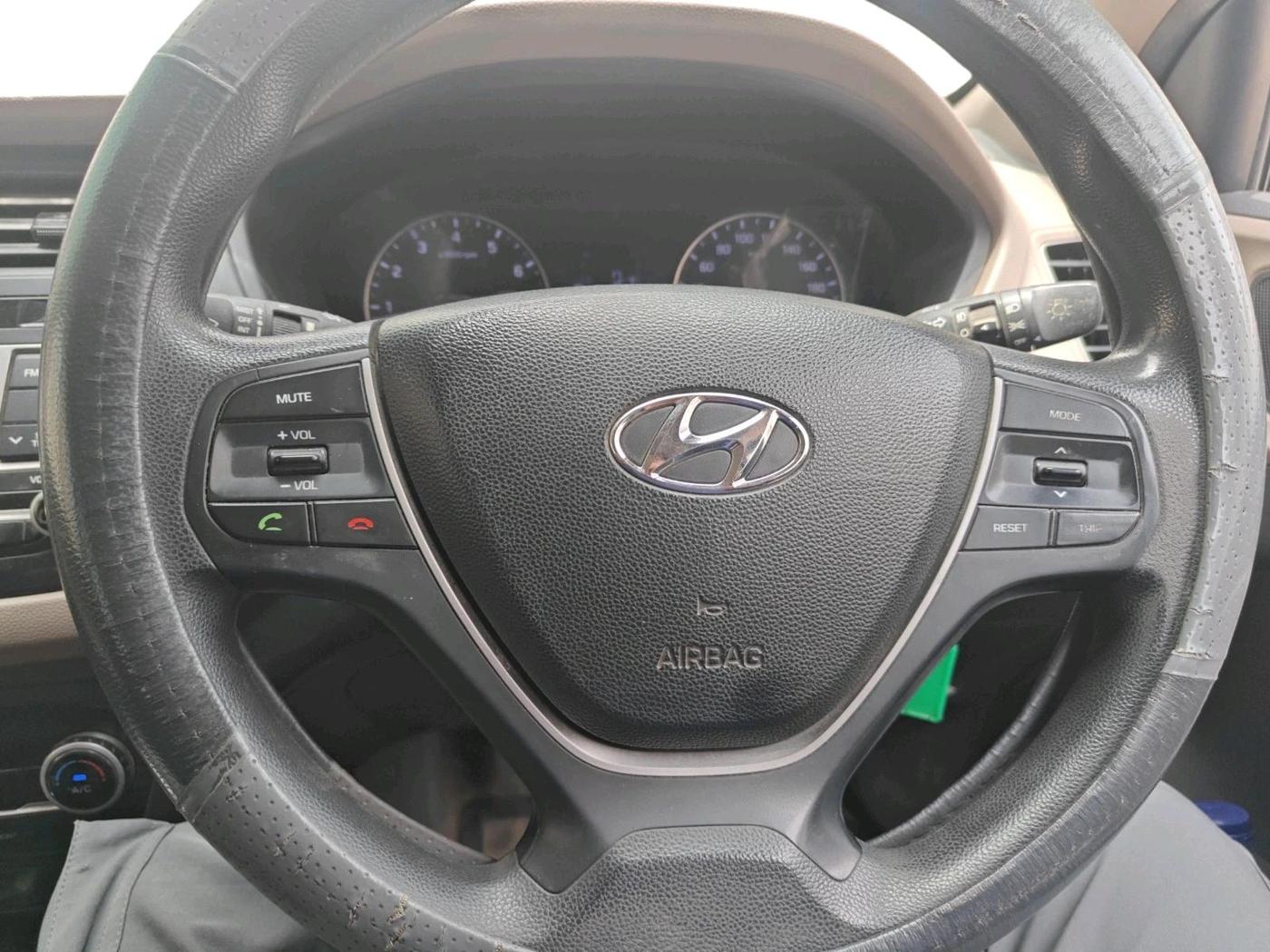 2017 Hyundai Elite i20 SPORTZ 1.2, Petrol, Manual, 70,845 km, interior