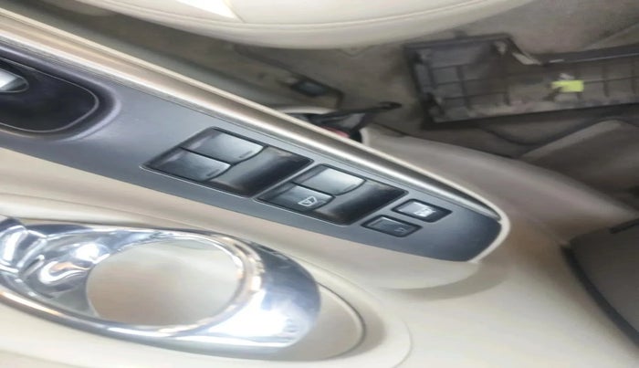 2012 Nissan Sunny XV PETROL, Petrol, Manual, 1,01,533 km, interior