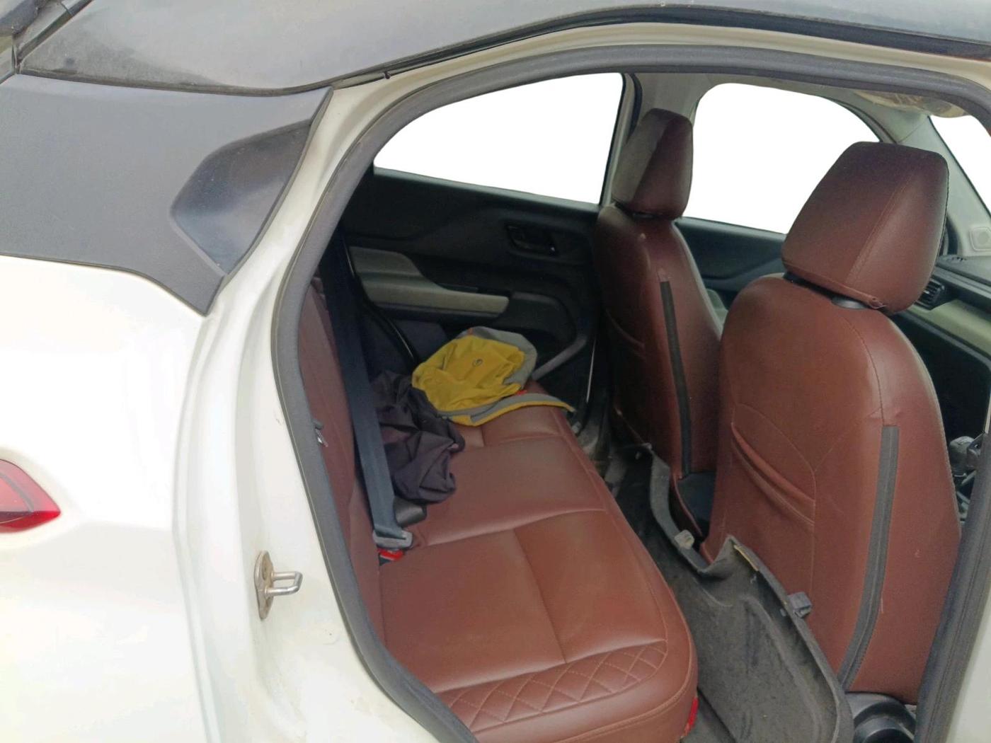 2023 Tata PUNCH ADVENTURE MT, Petrol, Manual, 30,896 km, interior