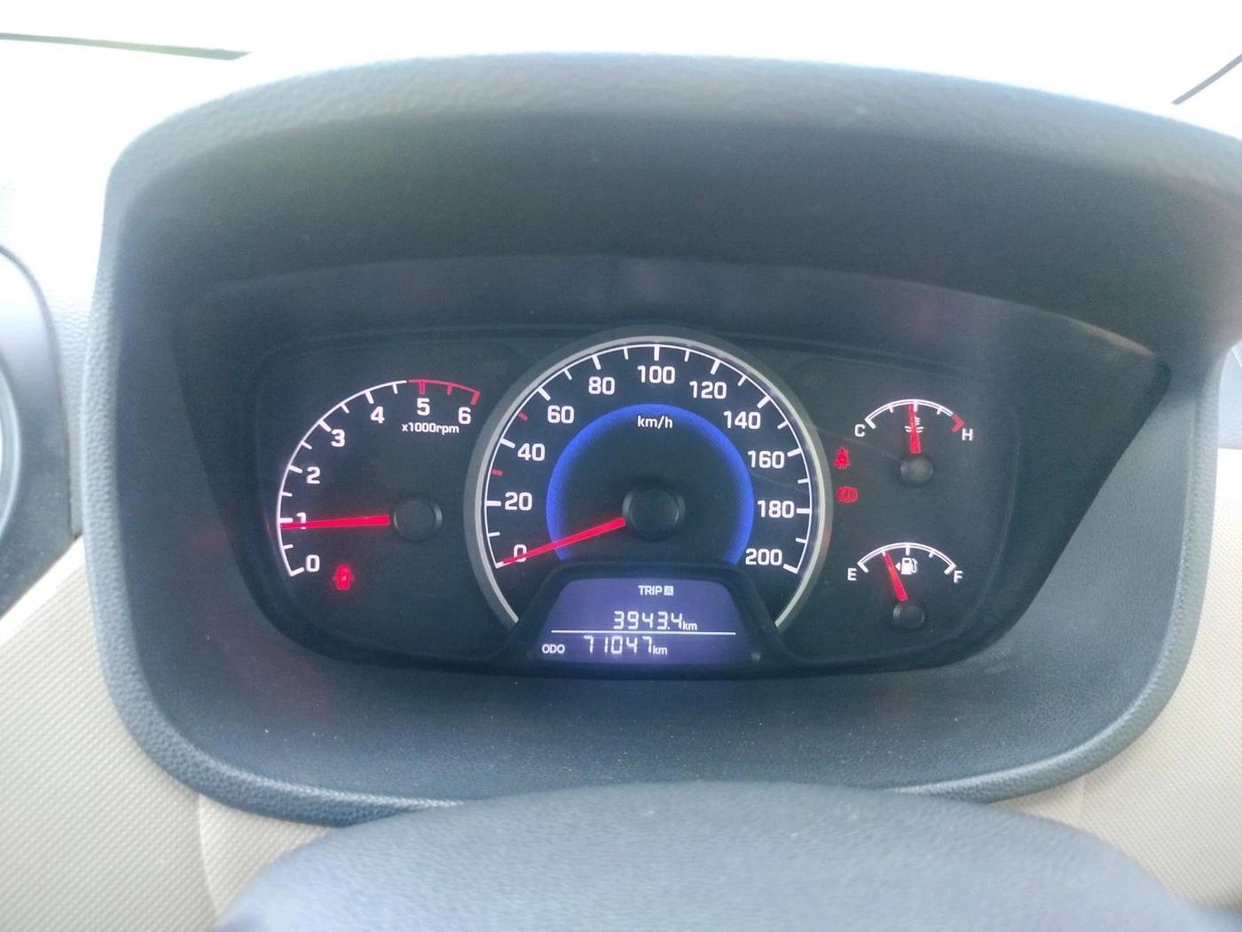 2018 Hyundai Grand i10 SPORTZ (O) 1.2 U2 CRDI, Diesel, Manual, 71,047 km, interior