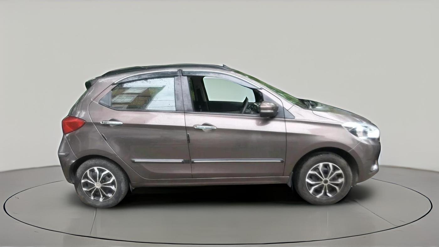 2018 Tata Tiago XZ PETROL, CNG, Manual, 58,577 km, exterior