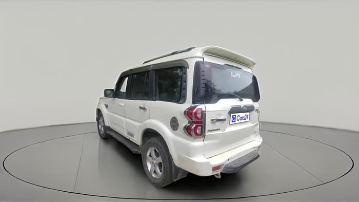 2018 Mahindra Scorpio S11 2WD, Diesel, Manual, 1,84,995 km, exterior