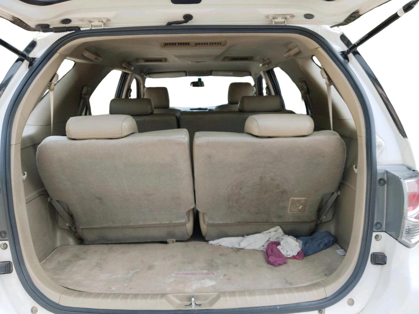 2014 Toyota Fortuner 3.0 4X4 MT, Diesel, Manual, 2,13,478 km, exterior