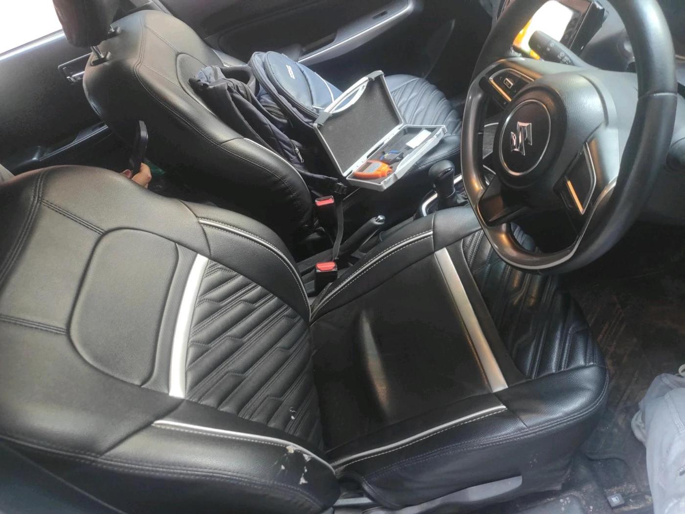 2021 Maruti Swift ZXI AMT, Petrol, Automatic, 17,000 km, interior