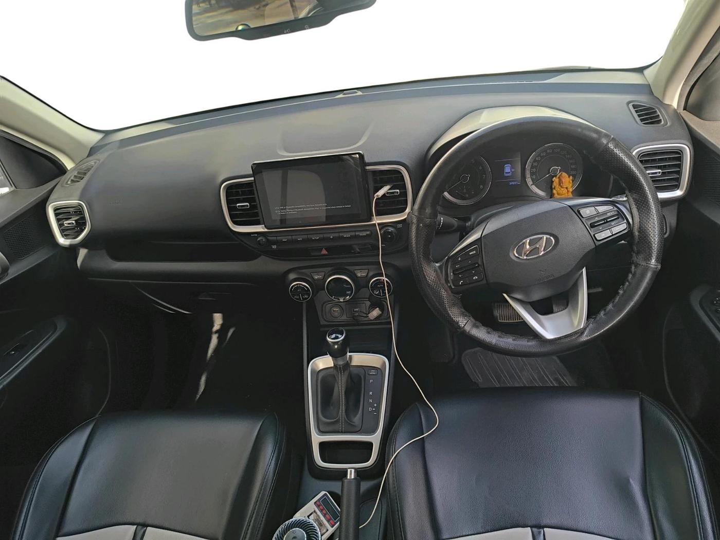 2019 Hyundai VENUE SX PLUS 1.0 TURBO DCT, Petrol, Automatic, 39,595 km, interior