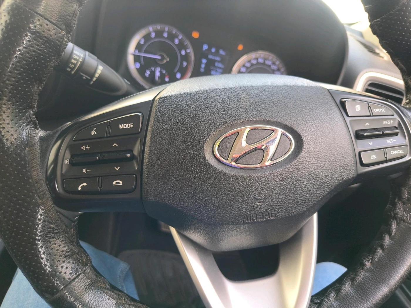 2019 Hyundai VENUE SX PLUS 1.0 TURBO DCT, Petrol, Automatic, 39,595 km, interior