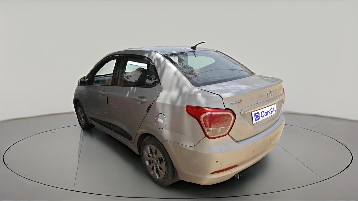 2015 Hyundai Xcent S 1.2, Petrol, Manual, 1,77,800 km, exterior