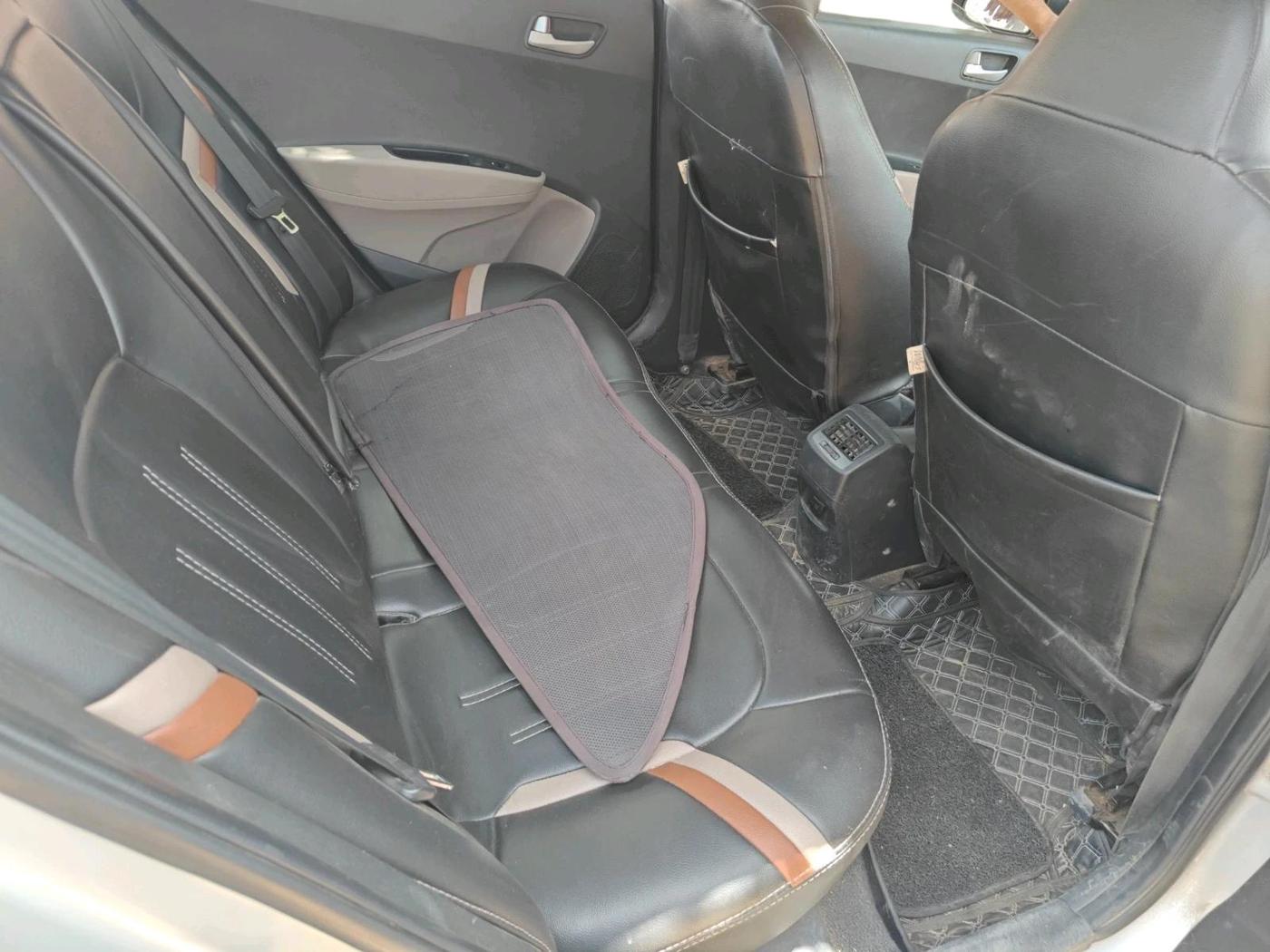 2015 Hyundai Xcent S 1.2, Petrol, Manual, 1,77,800 km, interior