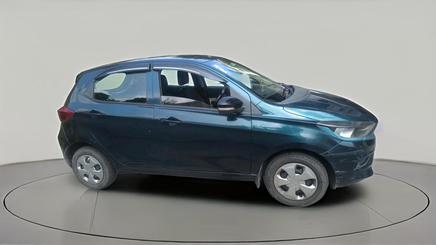 2023 Tata TIAGO EV XT MEDIUM RANGE, Electric, Automatic, 40,475 km, exterior