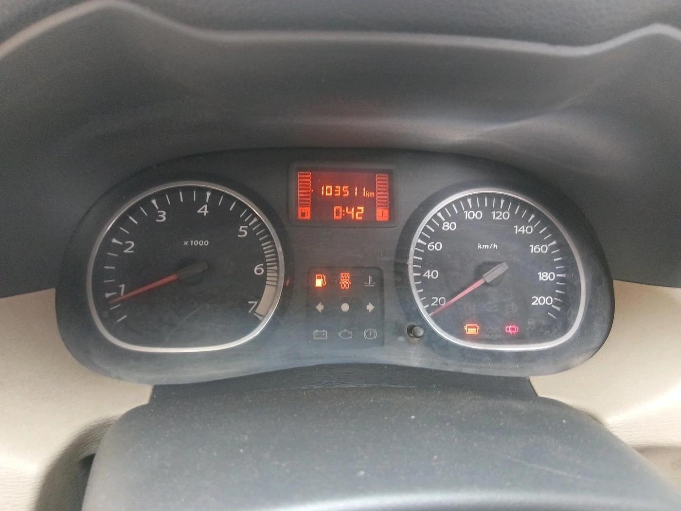 2013 Renault Duster 85 PS RXL DIESEL, Diesel, Manual, 1,03,511 km, interior