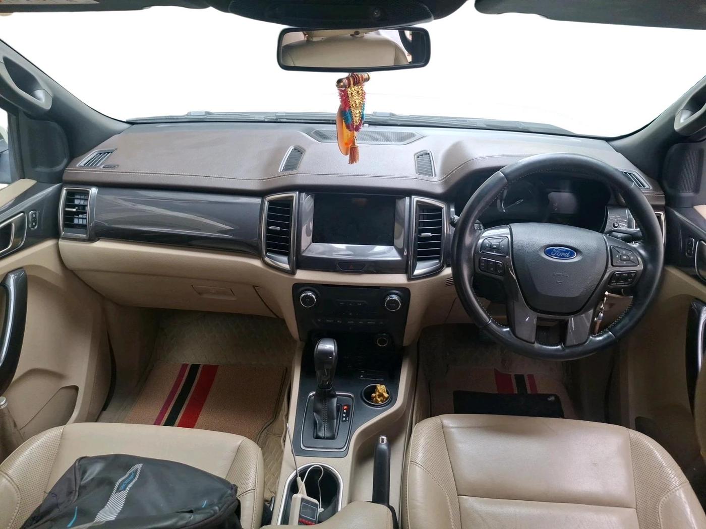 2016 Ford Endeavour TITANIUM 2.2 4X2 AT, Diesel, Automatic, 77,099 km, interior