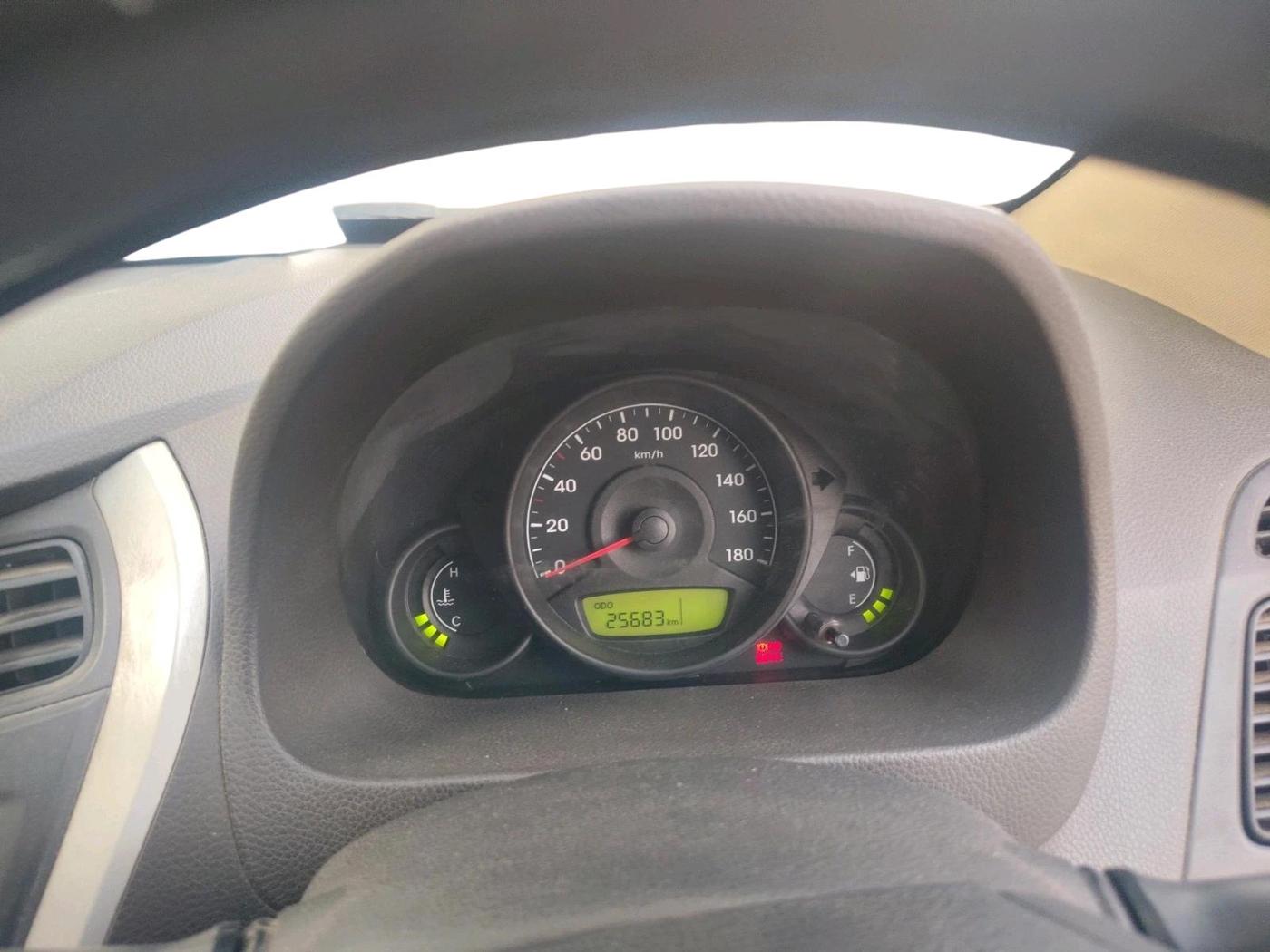 2017 Hyundai Eon ERA +, Petrol, Manual, 25,683 km, interior