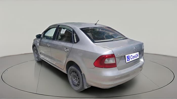 2014 Skoda Rapid AMBITION 1.5 TDI, Diesel, Manual, 1,09,504 km, exterior