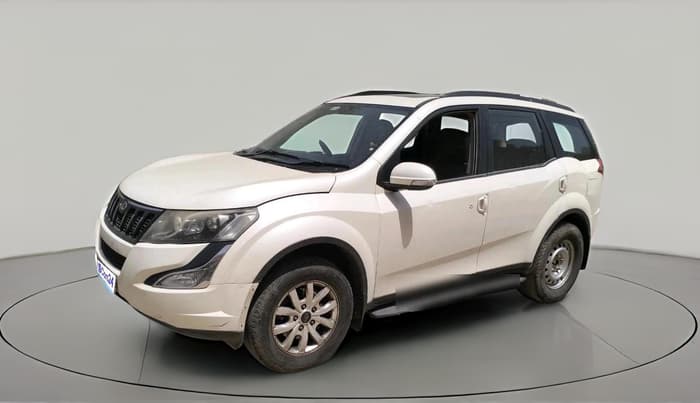 2016 Mahindra XUV500 W10, Diesel, Manual, 1,25,203 km, exterior