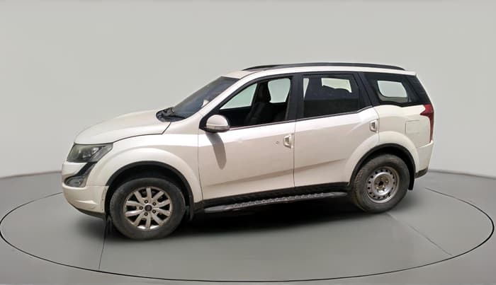 2016 Mahindra XUV500 W10, Diesel, Manual, 1,25,203 km, exterior