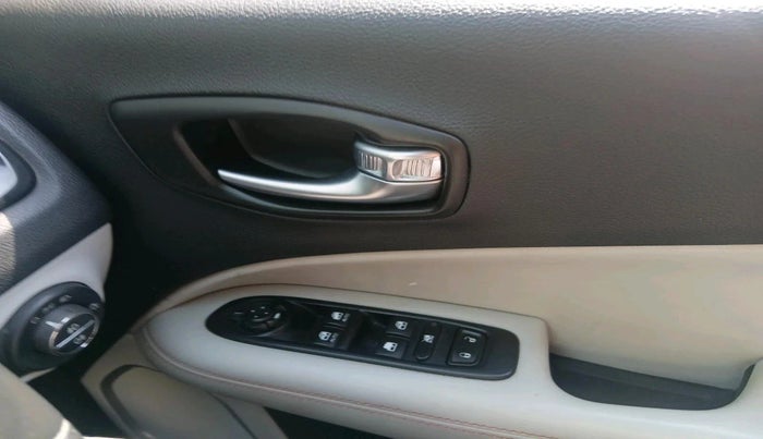 2018 Jeep Compass LIMITED 1.4 PETROL AT, Petrol, Automatic, 90,951 km, interior