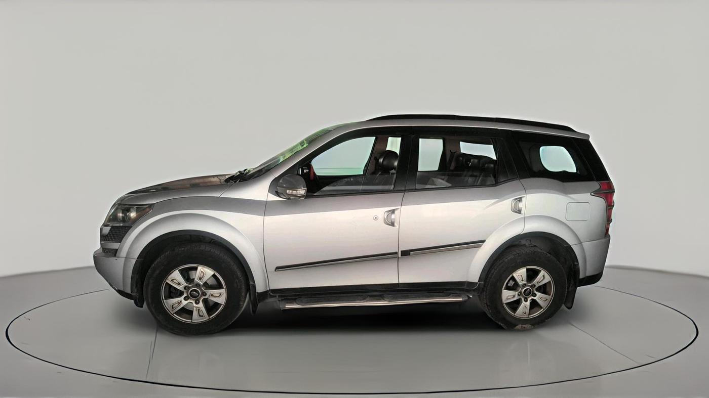 2013 Mahindra XUV500 W8, Diesel, Manual, 1,38,252 km, exterior