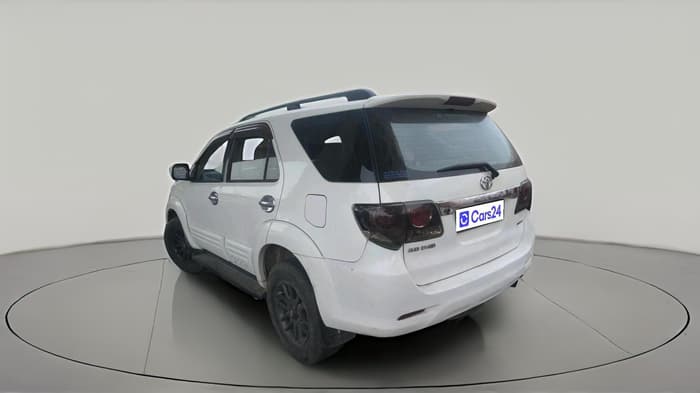 2016 Toyota Fortuner 3.0 4X2 AT, Diesel, Automatic, 2,15,500 km, exterior