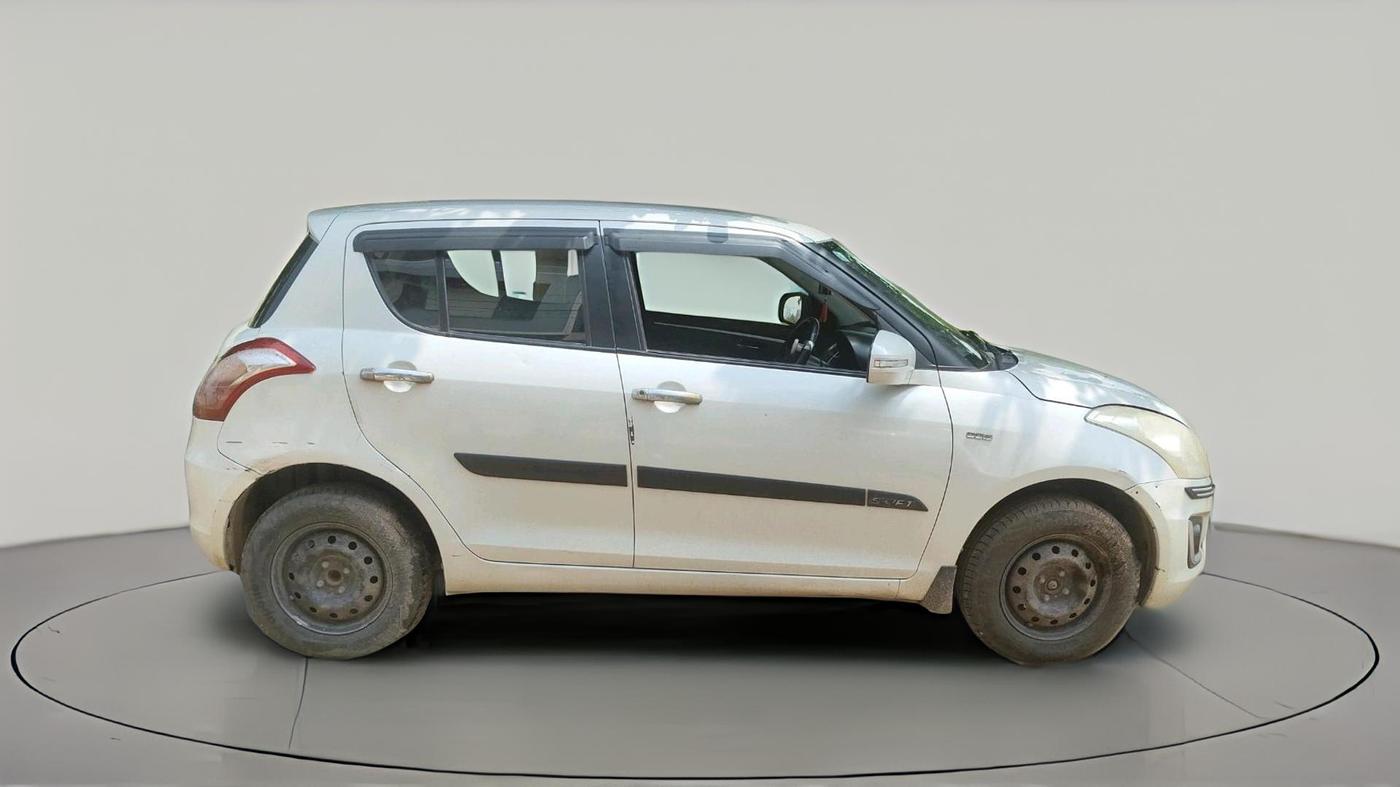 2015 Maruti Swift VDI, Diesel, Manual, 1,30,331 km, exterior