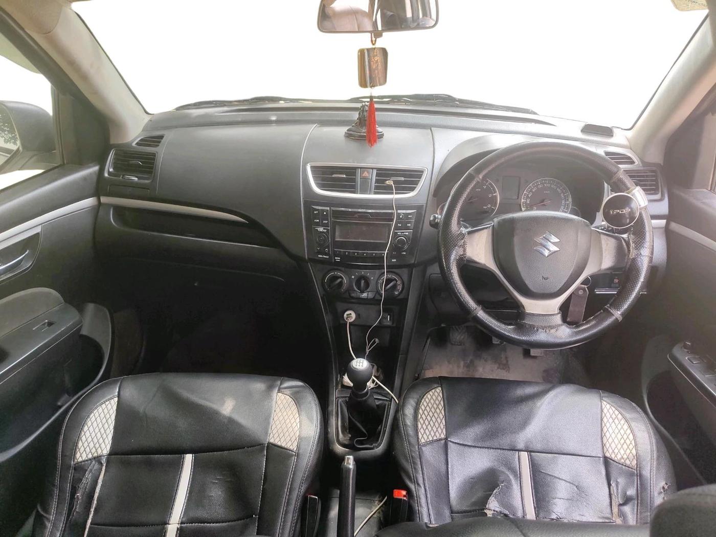 2015 Maruti Swift VDI, Diesel, Manual, 1,30,331 km, interior