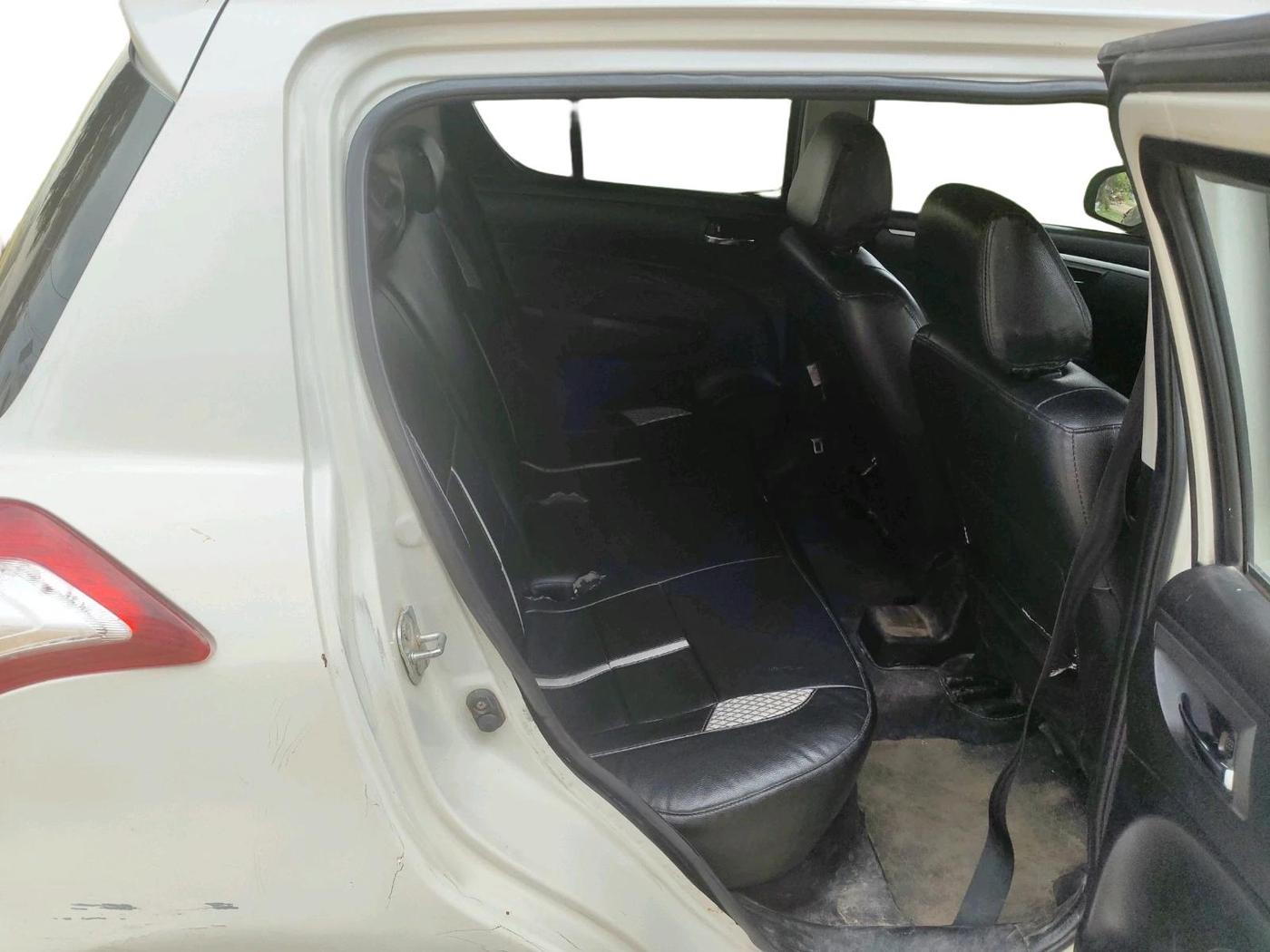 2015 Maruti Swift VDI, Diesel, Manual, 1,30,331 km, interior