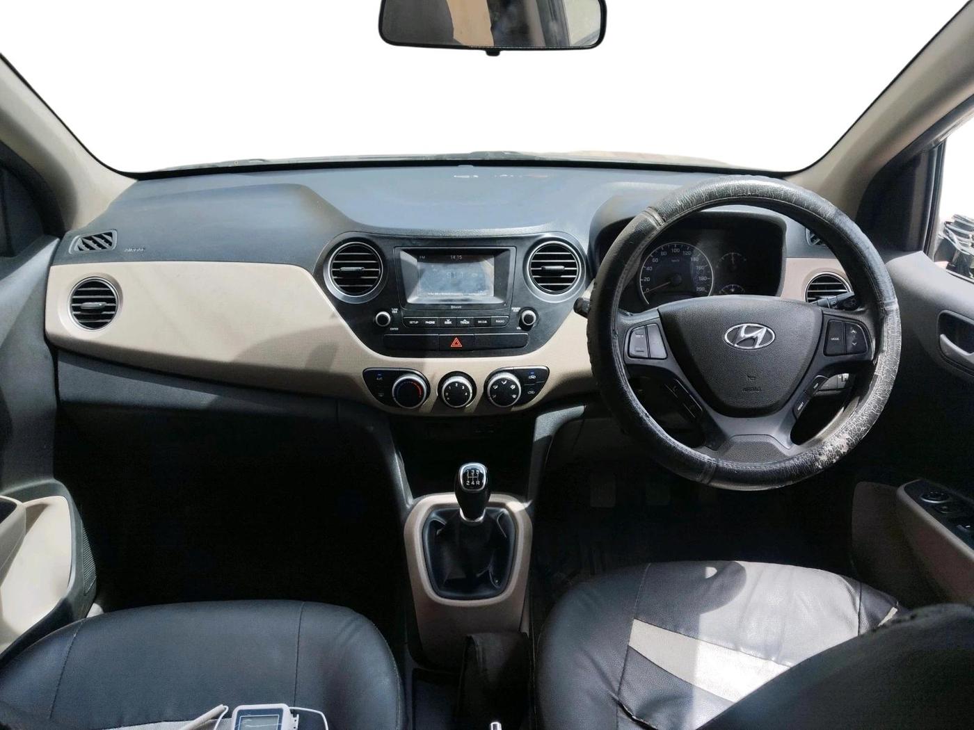 2017 Hyundai Grand i10 SPORTZ 1.2 KAPPA VTVT, Petrol, Manual, 99,619 km, interior