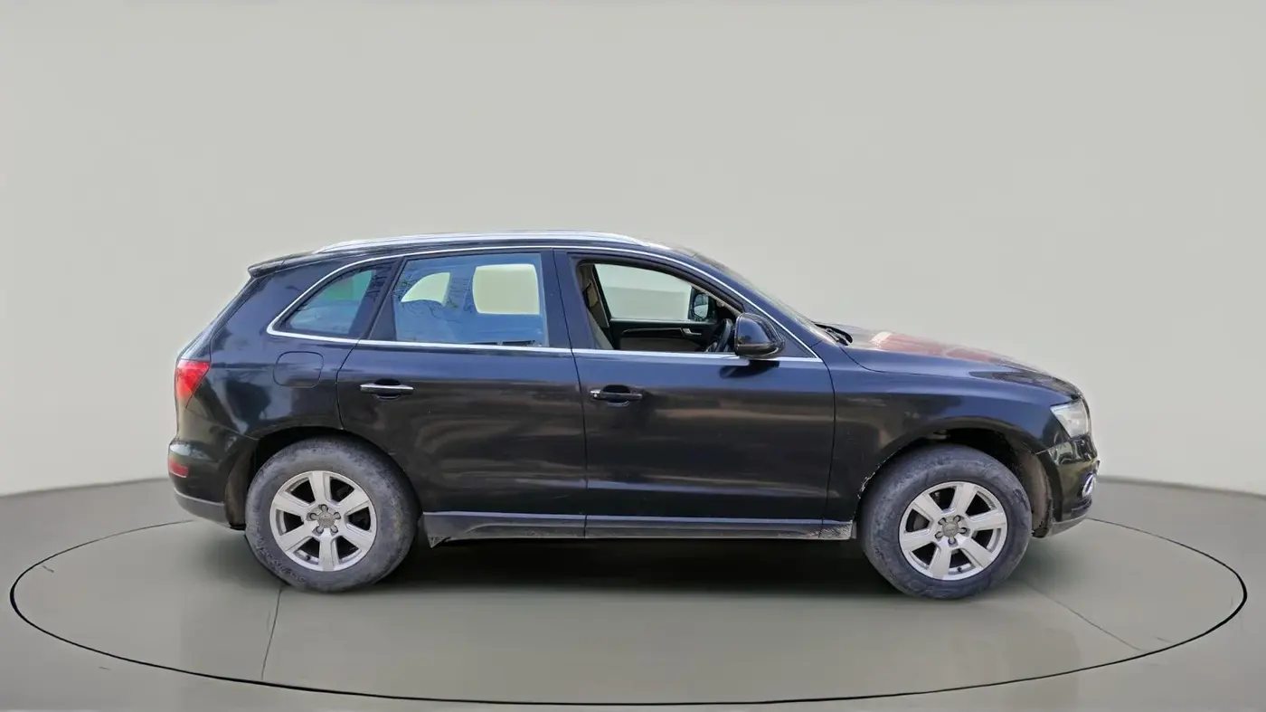 2014 Audi Q5 2.0 TDI PREMIUM PLUS, Diesel, Automatic, 1,86,565 km, exterior