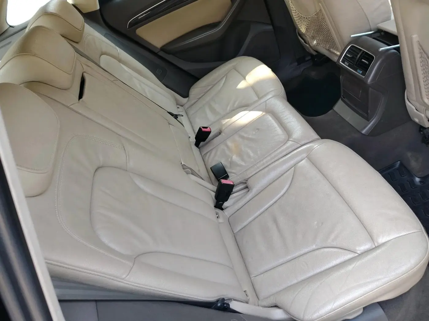 2014 Audi Q5 2.0 TDI PREMIUM PLUS, Diesel, Automatic, 1,86,565 km, interior