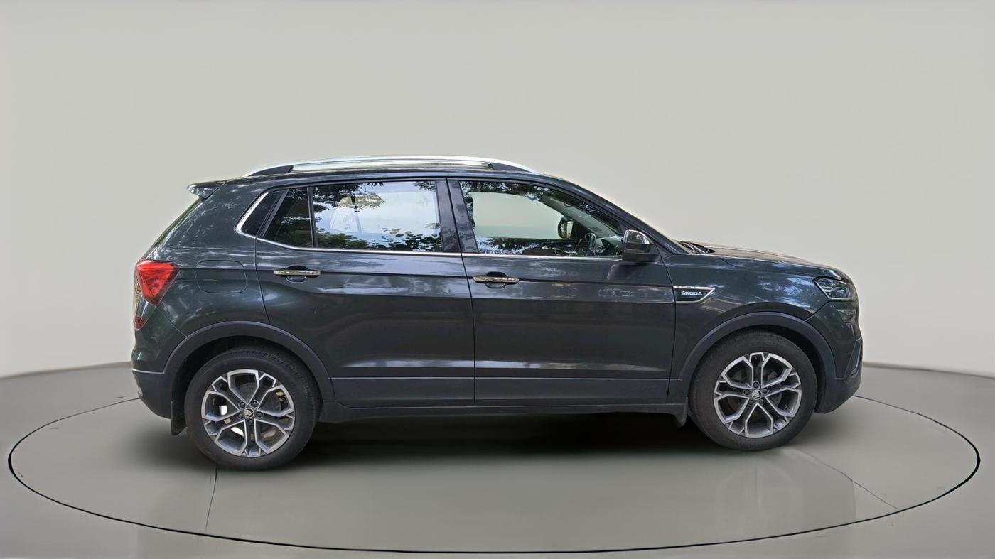 2021 Skoda KUSHAQ STYLE 1.0L TSI AT, Petrol, Automatic, 65,979 km, exterior