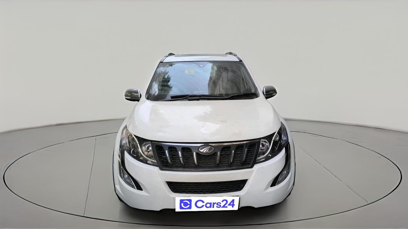 2018 Mahindra XUV500 W10, Diesel, Manual, 1,10,104 km, exterior