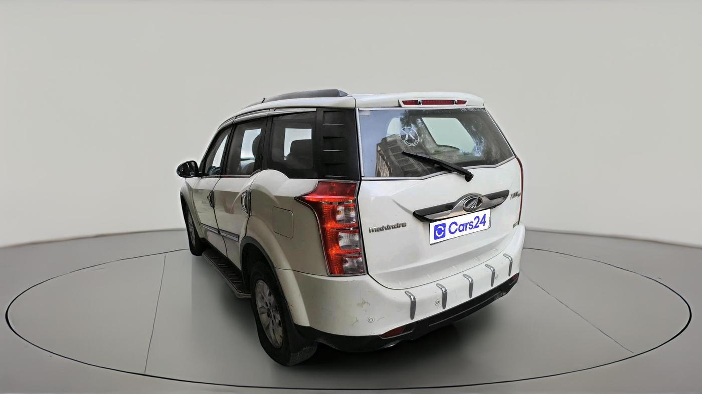 2018 Mahindra XUV500 W10, Diesel, Manual, 1,10,104 km, exterior