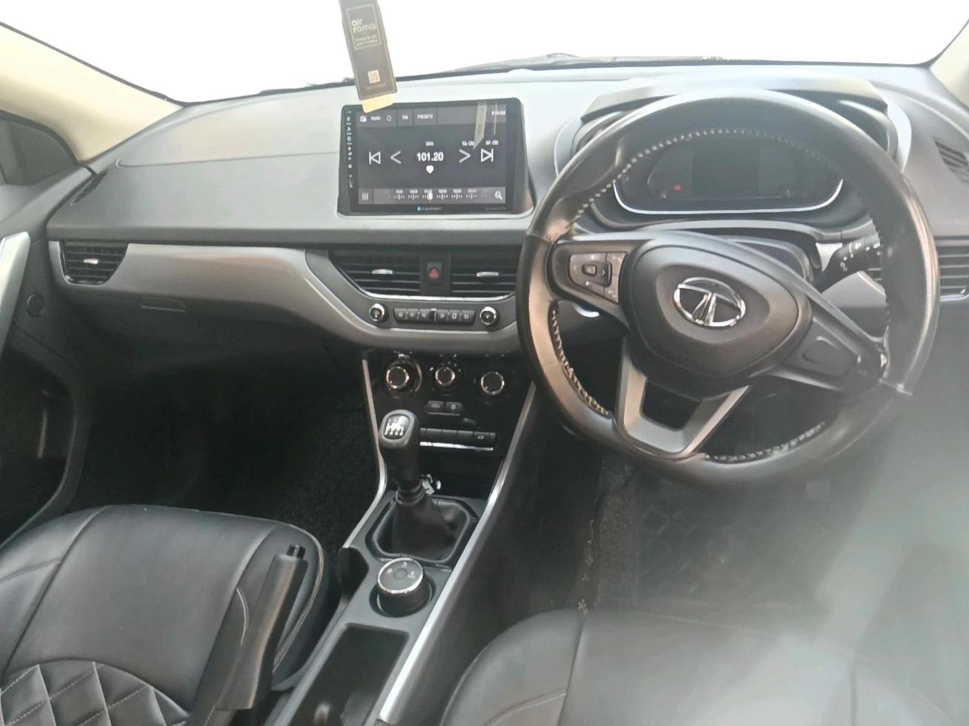2021 Tata NEXON XM PETROL, Petrol, Manual, 52,708 km, interior