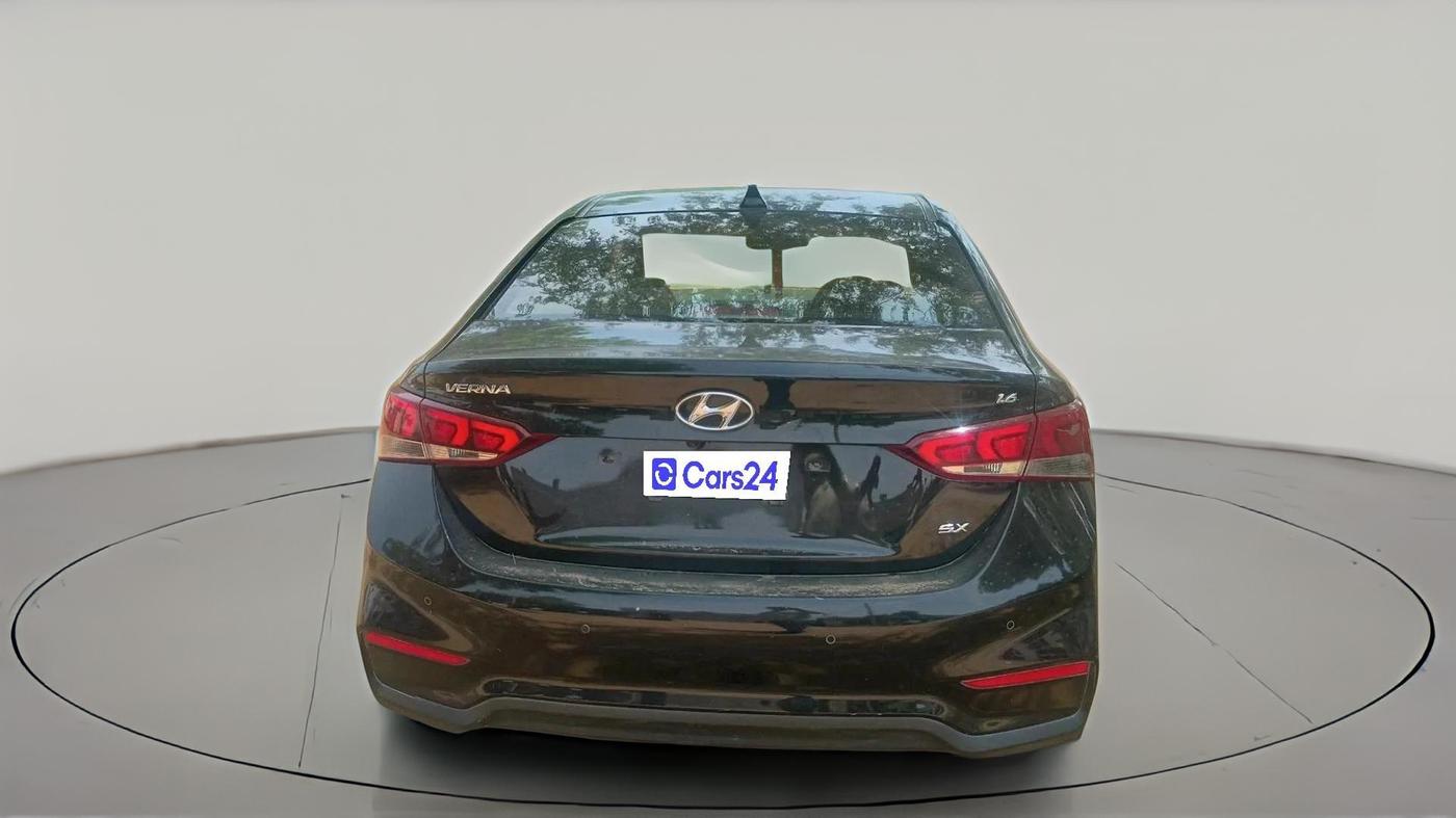 2018 Hyundai Verna 1.6 VTVT SX (O) AT, Petrol, Automatic, 33,939 km, exterior