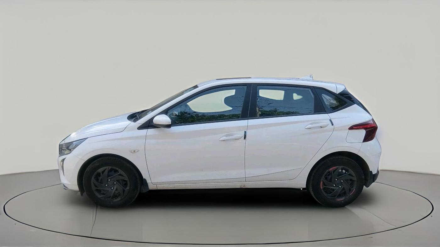 2025 Hyundai NEW I20 MAGNA 1.2 MT, Petrol, Manual, 7,034 km, exterior