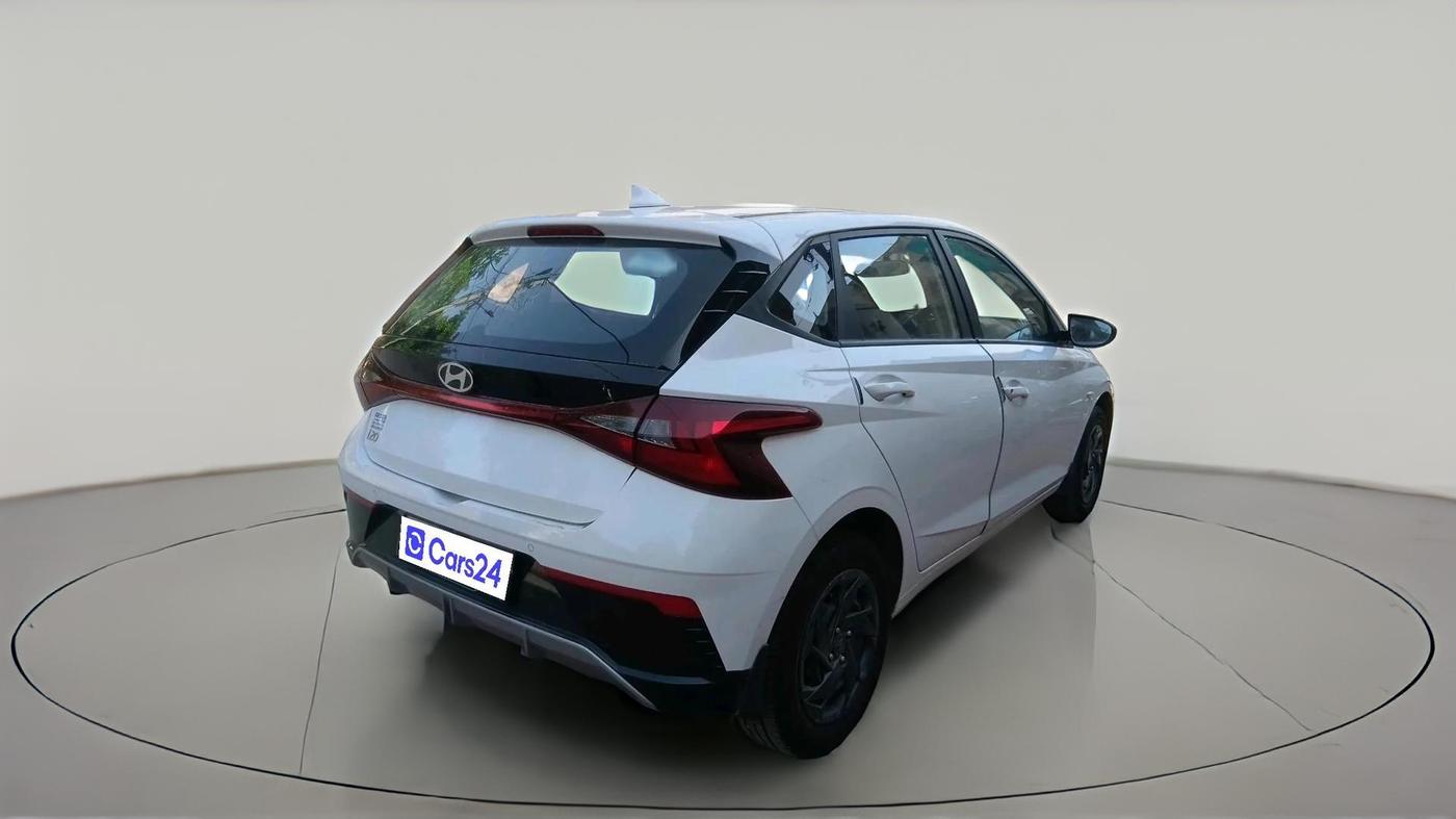 2025 Hyundai NEW I20 MAGNA 1.2 MT, Petrol, Manual, 7,034 km, exterior