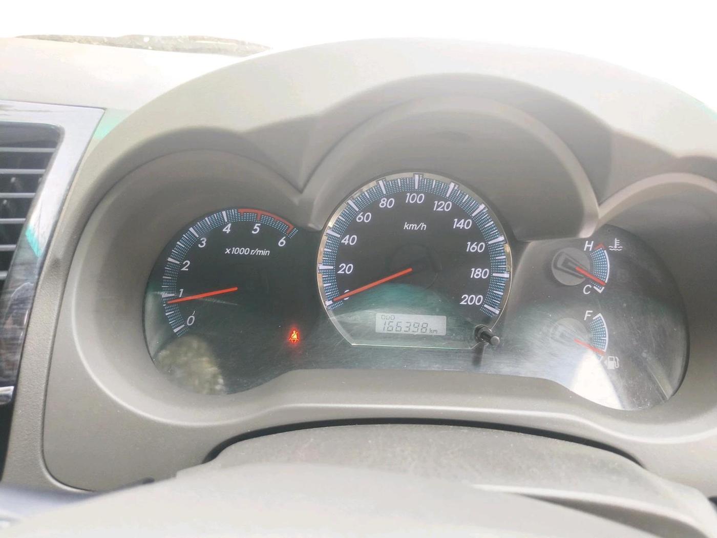 2012 Toyota Fortuner 3.0 4X2 MT, Diesel, Manual, 1,66,398 km, interior