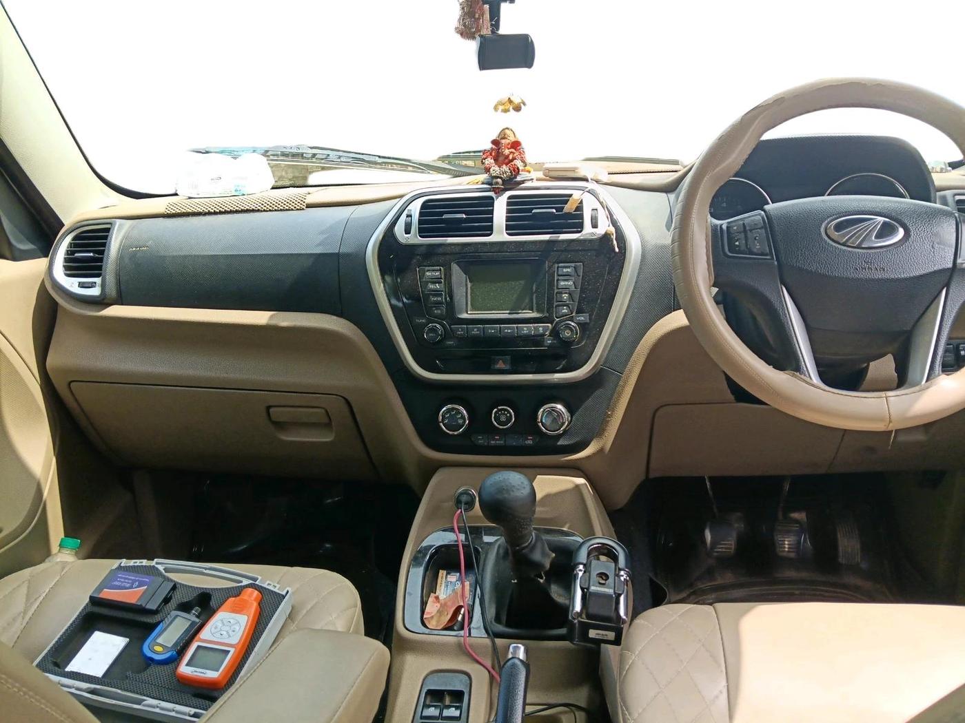 2017 Mahindra TUV300 T8, Diesel, Manual, 1,45,088 km, interior