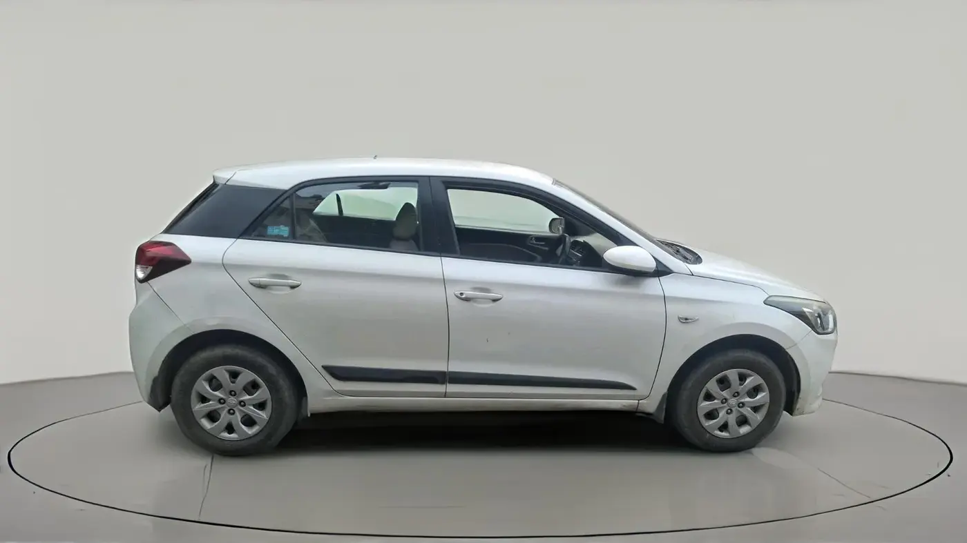 2015 Hyundai Elite i20 MAGNA 1.2, Petrol, Manual, 66,860 km, exterior