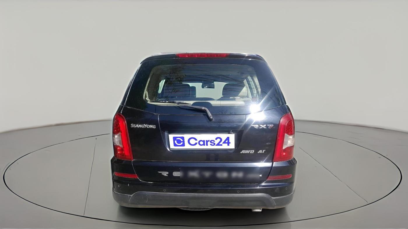 2013 Ssangyong Rexton RX7, Diesel, Automatic, 1,41,000 km, exterior