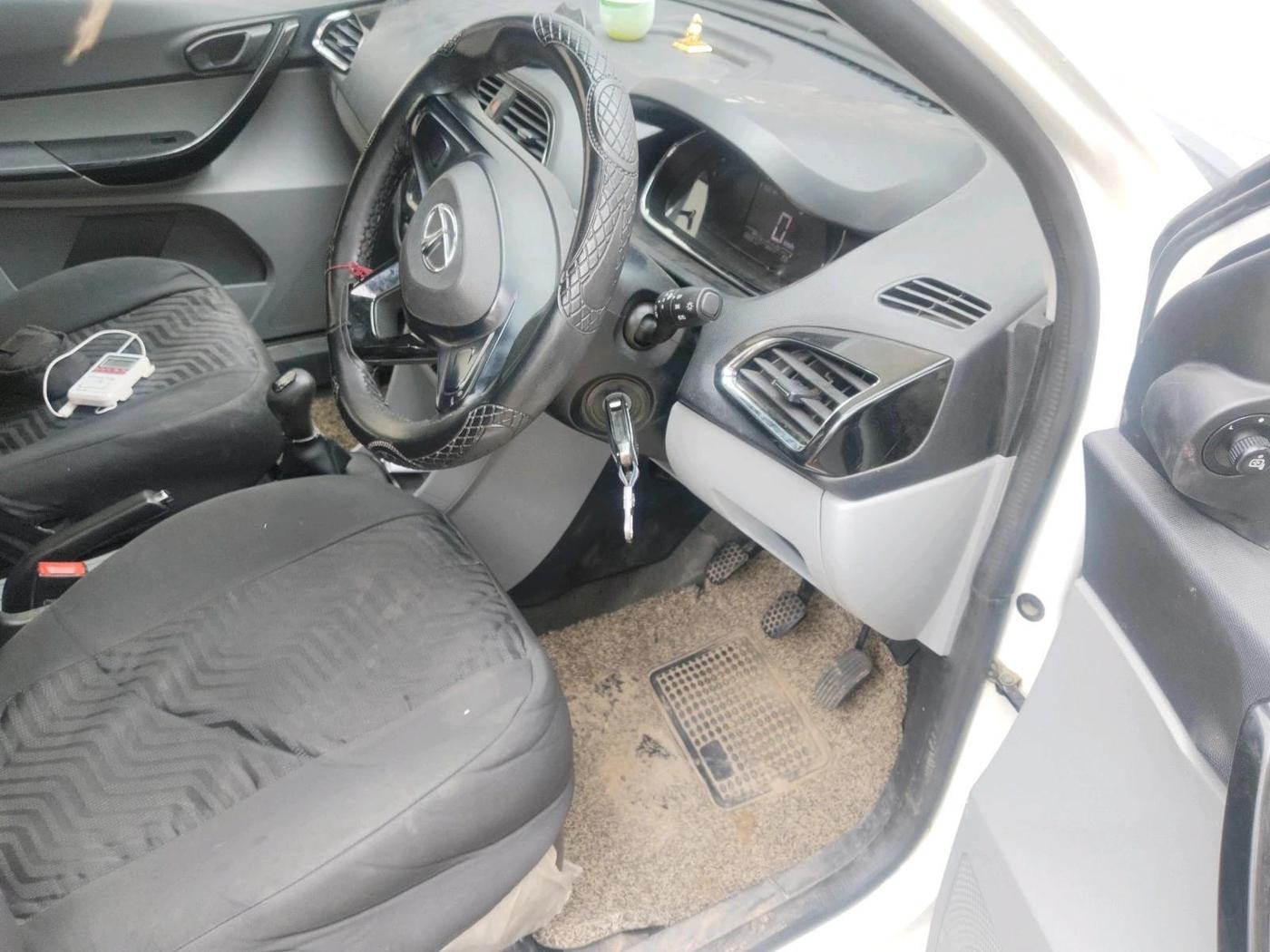 2020 Tata Tiago XT PETROL, Petrol, Manual, 66,698 km, interior