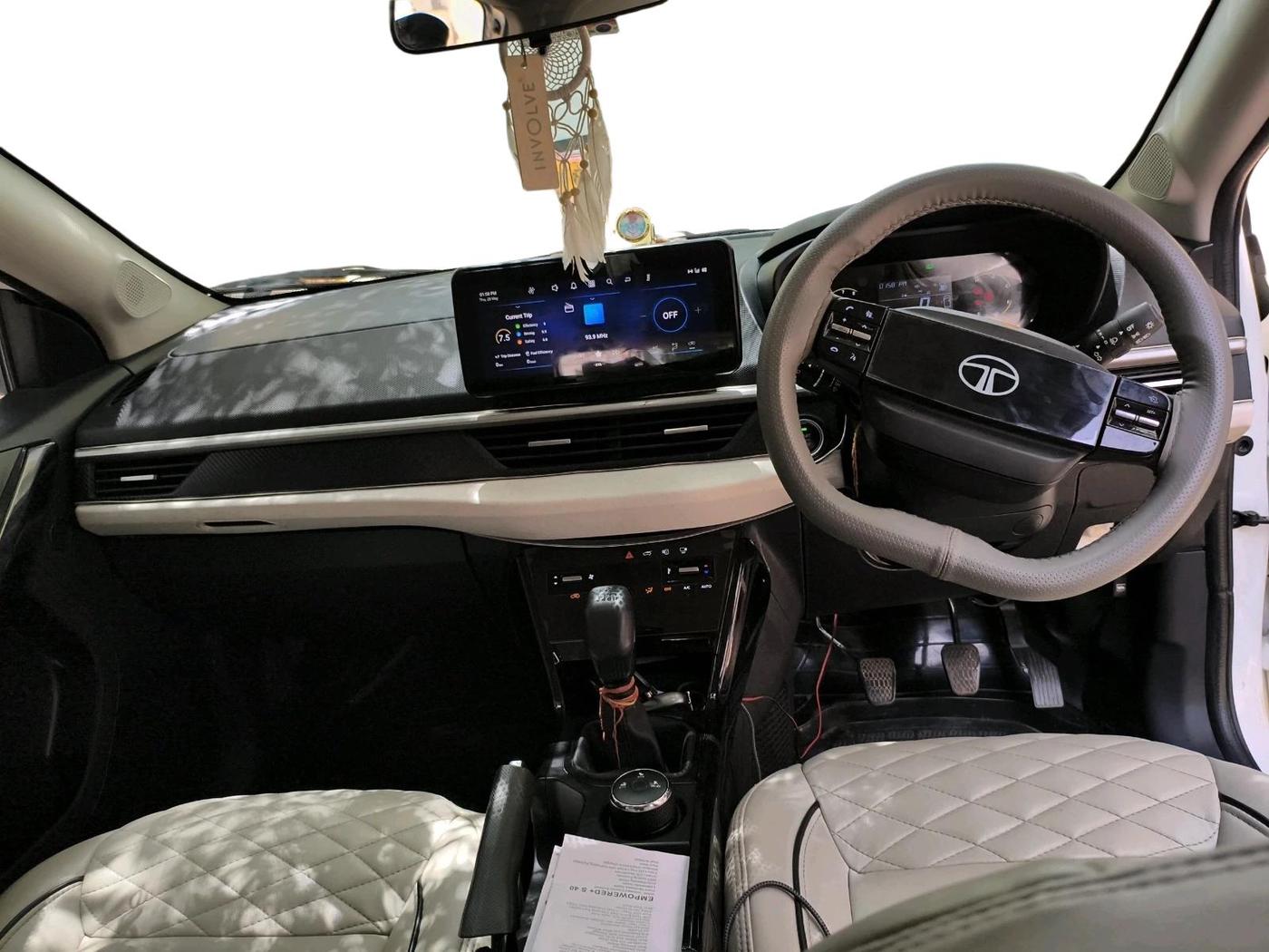 2025 Tata NEXON CREATIVE 1.2 PETROL, Petrol, Manual, 14,389 km, interior