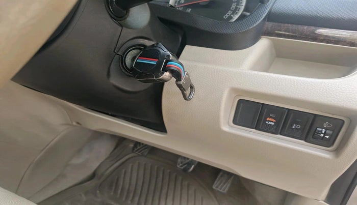 2013 Maruti Swift Dzire VDI, Diesel, Manual, 1,17,375 km, interior