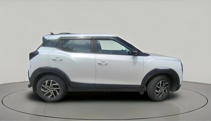 2024 Mahindra XUV 3XO AX5 1.5 Turbo Diesel Autoshift Plus, Diesel, Automatic, 43,937 km, exterior