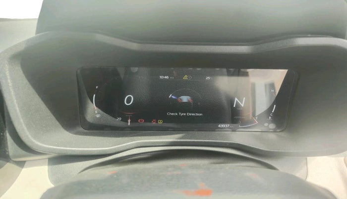 2024 Mahindra XUV 3XO AX5 1.5 Turbo Diesel Autoshift Plus, Diesel, Automatic, 43,937 km, interior