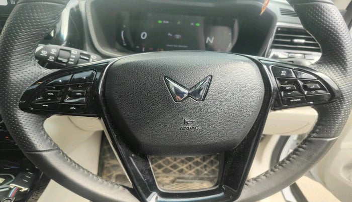 2024 Mahindra XUV 3XO AX5 1.5 Turbo Diesel Autoshift Plus, Diesel, Automatic, 43,937 km, interior