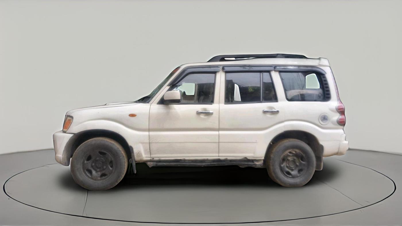 2013 Mahindra Scorpio EX M2DI, Diesel, Manual, 96,077 km, exterior