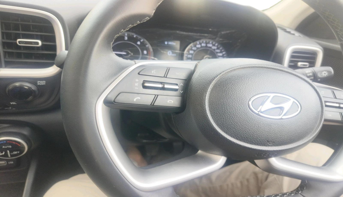 2021 Hyundai VENUE SX 1.5 (O) EXECUTIVE CRDI, Diesel, Manual, 29,159 km, interior