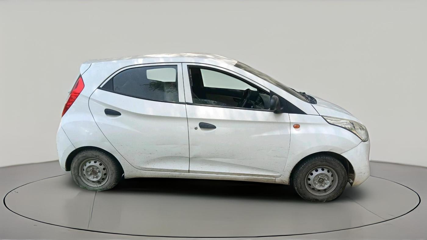 2015 Hyundai Eon ERA +, Petrol, Manual, 1,01,299 km, exterior