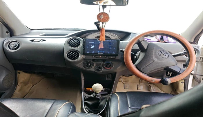 2012 Toyota Etios Liva GD, Diesel, Manual, 1,42,889 km, interior