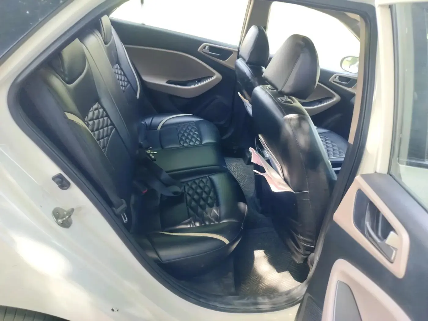 2018 Hyundai Elite i20 MAGNA EXECUTIVE CVT, Petrol, Automatic, 67,808 km, interior